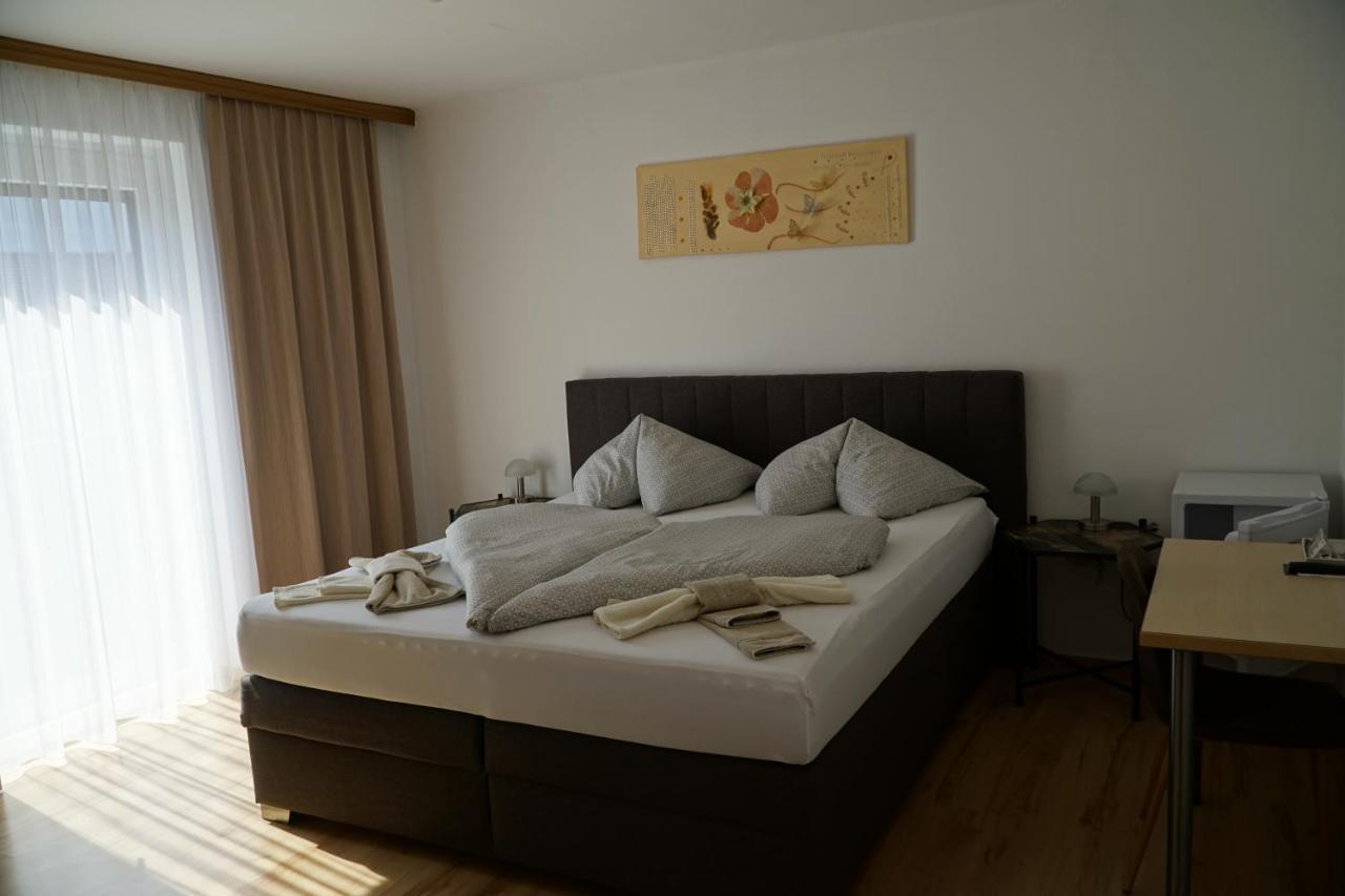 Pension-Ferienwohnung Rotar Faak am See Exterior foto
