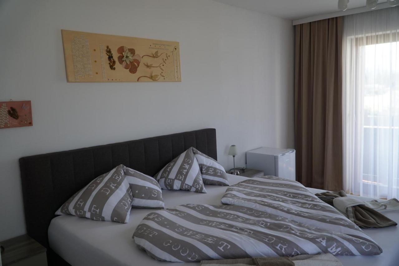 Pension-Ferienwohnung Rotar Faak am See Exterior foto