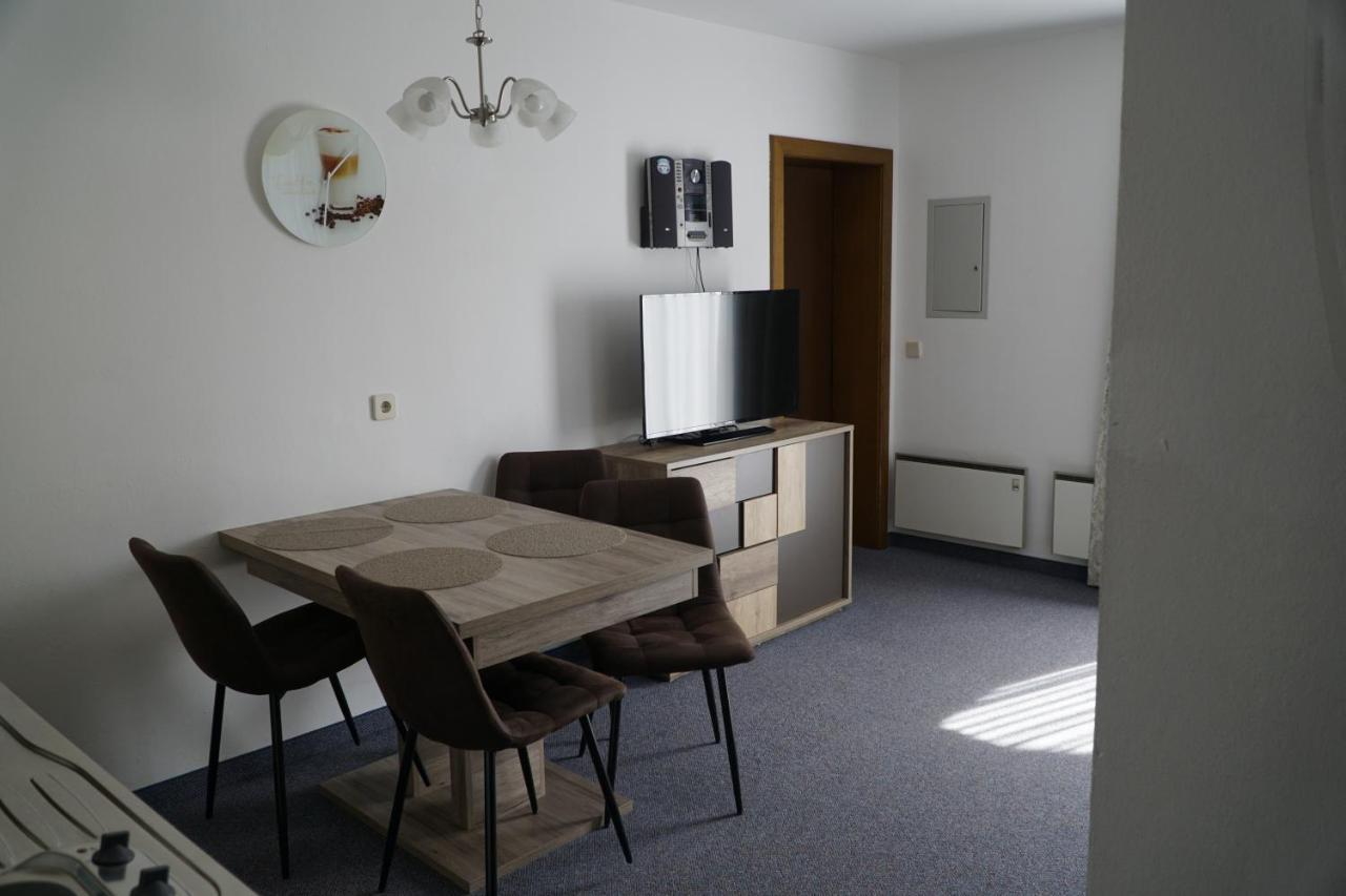 Pension-Ferienwohnung Rotar Faak am See Exterior foto